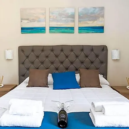 Il Falco Bed and Breakfast 4*