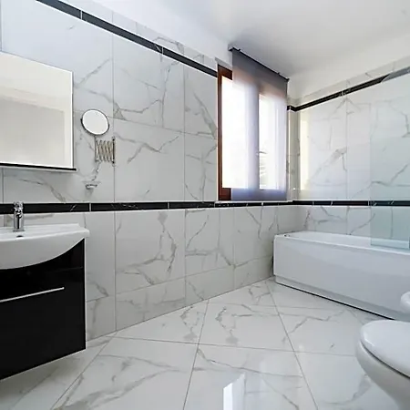 Bed and Breakfast Il Falco 4*